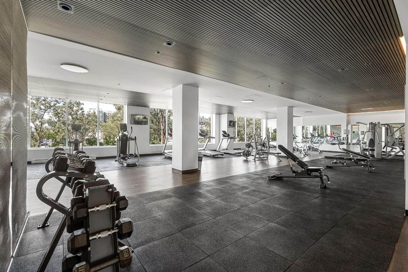 Salle d'exercice - Ph1107-5265 Av. De Courtrai, Montréal (Côte-Des-Neiges/Notre-Dame-De-Grâce), QC - Indoor Photo Showing Gym Room