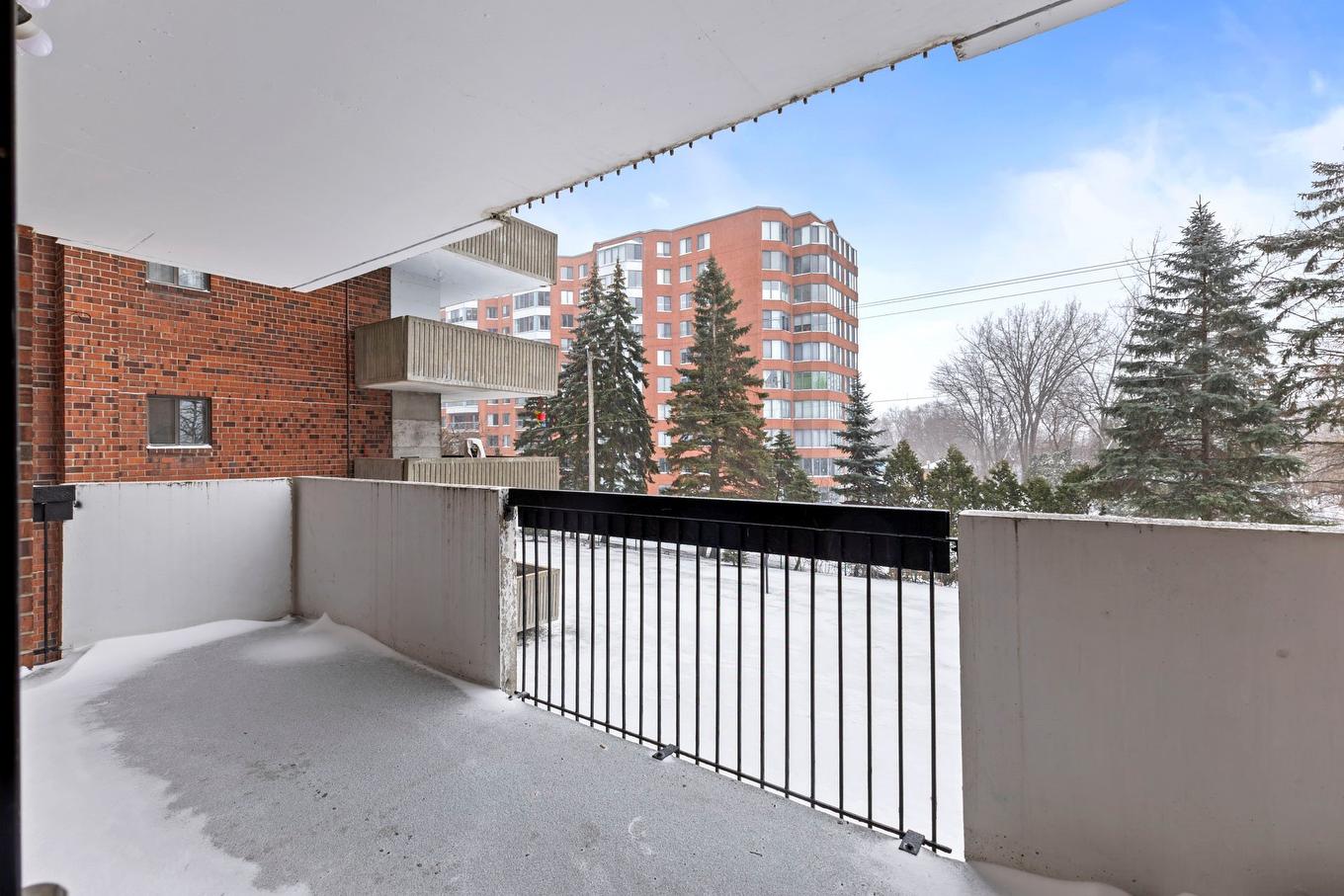 Balcon - 201-725 Place Fortier, Montréal (Saint-Laurent), QC - Outdoor With Exterior