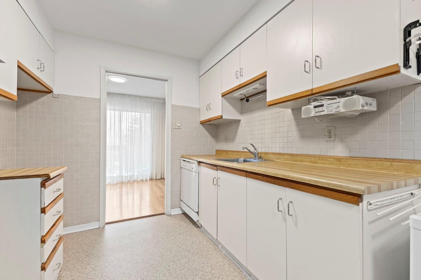 Cuisine - 201-725 Place Fortier, Montréal (Saint-Laurent), QC - Indoor Photo Showing Kitchen