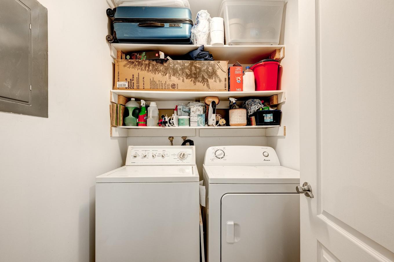 Salle de lavage - 102-2078 Rue Lespérance, Montréal (Ville-Marie), QC - Indoor Photo Showing Laundry Room