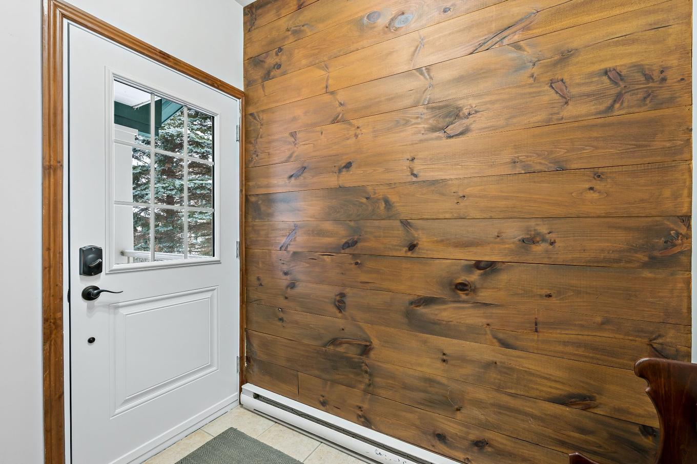 Hall d'entrée/Vestibule - 5-185 Rue Du Mont-Plaisant, Mont-Tremblant, QC - Indoor Photo Showing Other Room