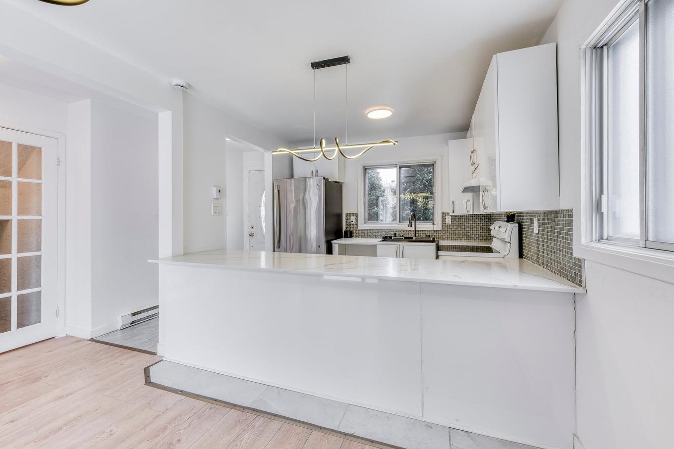 Kitchen - 3691 Rue Jovette, Laval (Fabreville), QC - Indoor Photo Showing Kitchen