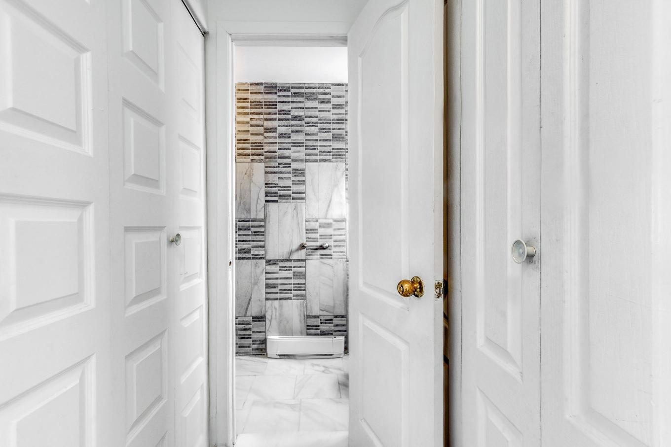 Powder room - 3691 Rue Jovette, Laval (Fabreville), QC - Indoor Photo Showing Other Room