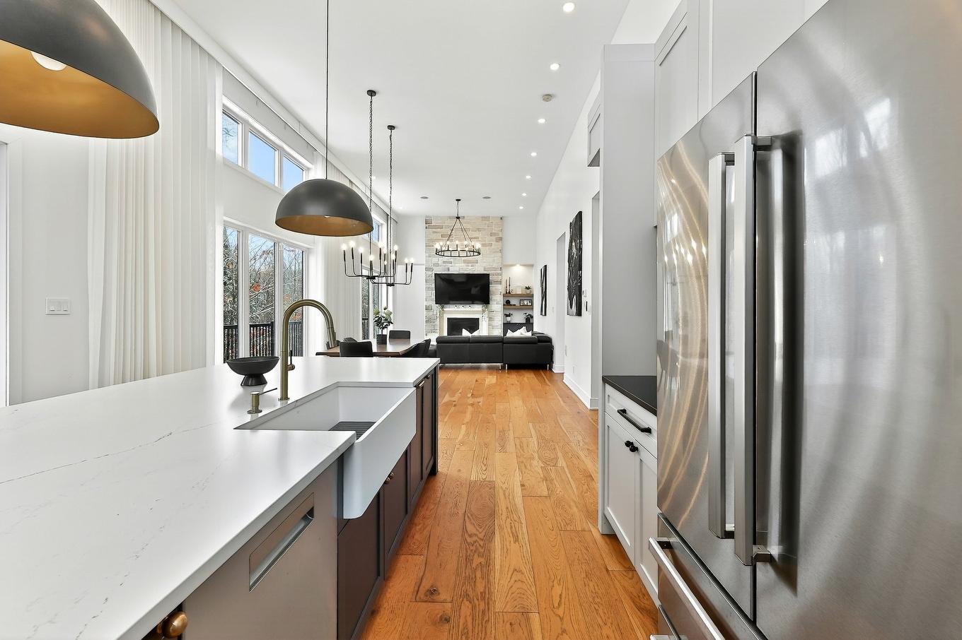 Cuisine - 62 Rue Monette, Saint-Hippolyte, QC - Indoor Photo Showing Kitchen With Upgraded Kitchen