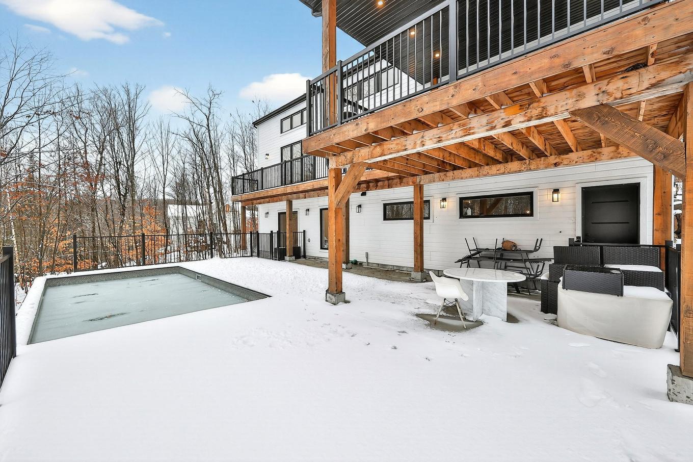 Piscine - 62 Rue Monette, Saint-Hippolyte, QC - Outdoor With Exterior