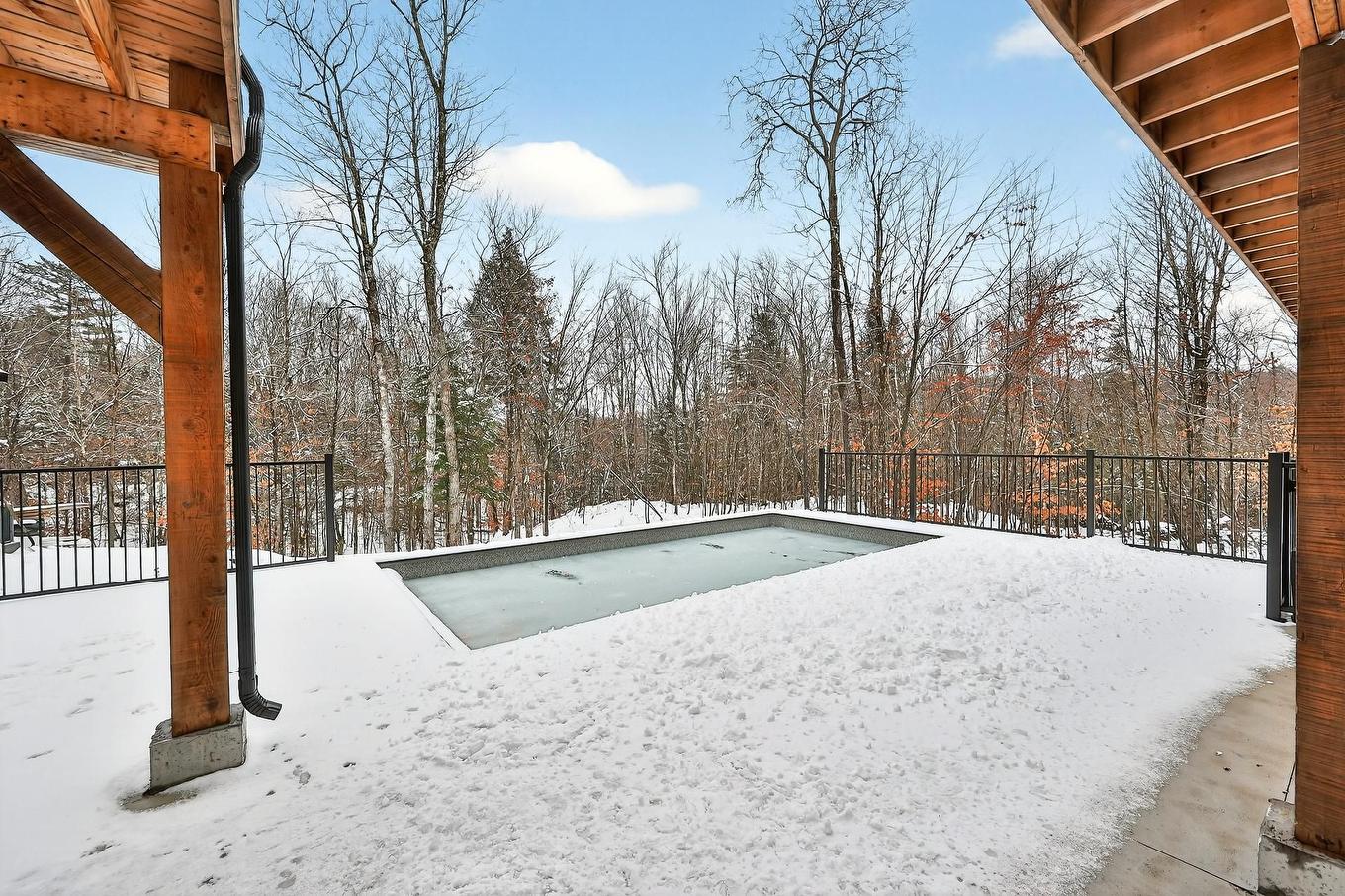 Piscine - 62 Rue Monette, Saint-Hippolyte, QC - Outdoor