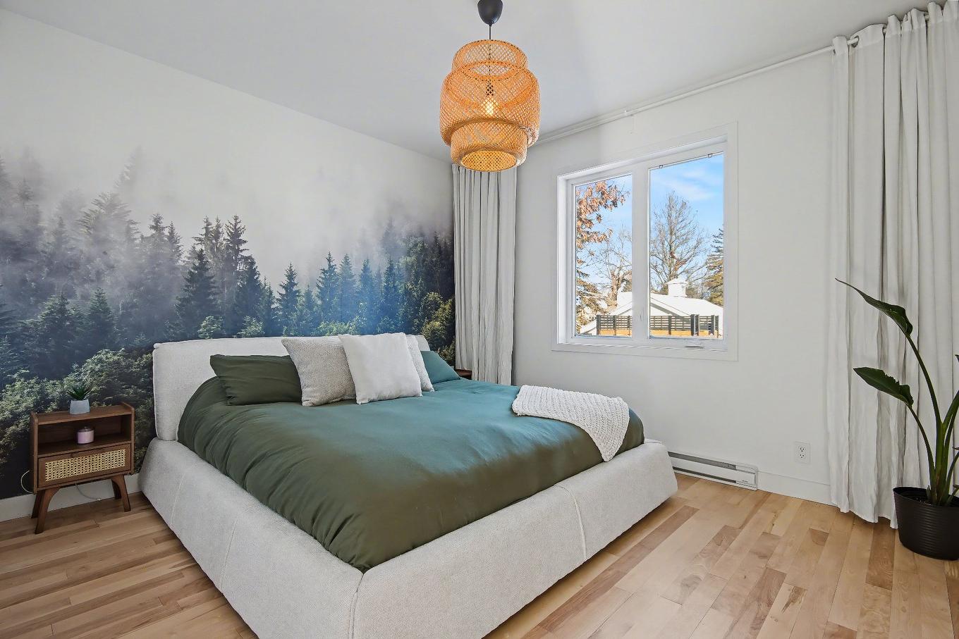 Primary bedroom - 75 Rue Jules-Duval, Saint-Jean-Sur-Richelieu, QC - Indoor Photo Showing Bedroom