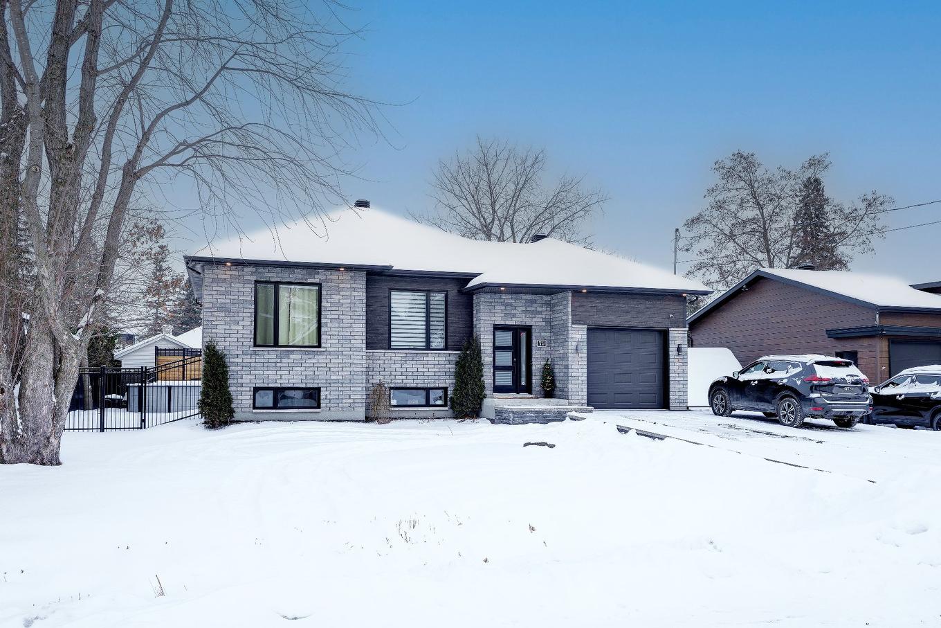 Frontage - 75 Rue Jules-Duval, Saint-Jean-Sur-Richelieu, QC - Outdoor With Facade