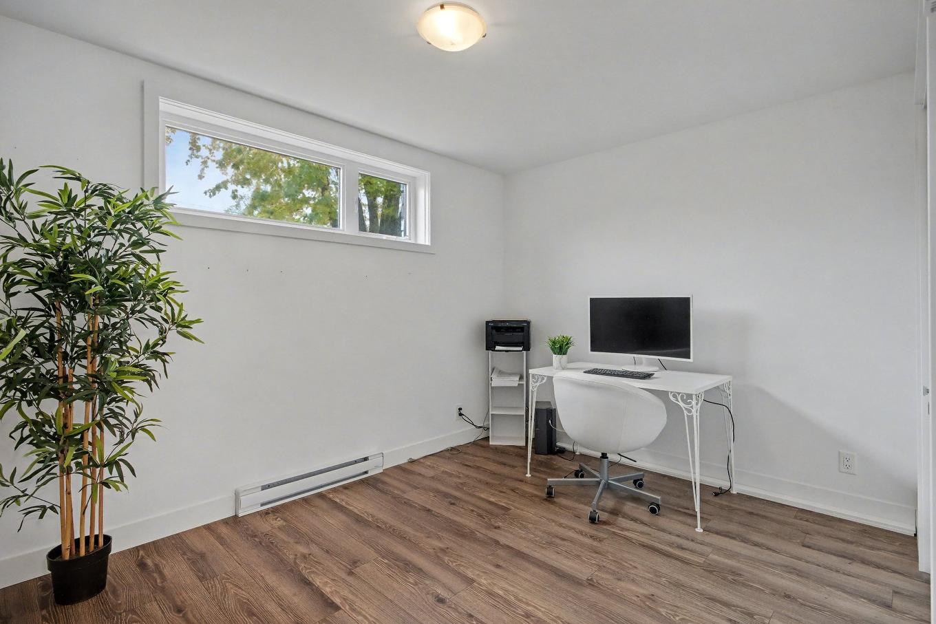 Bedroom - 75 Rue Jules-Duval, Saint-Jean-Sur-Richelieu, QC - Indoor Photo Showing Office