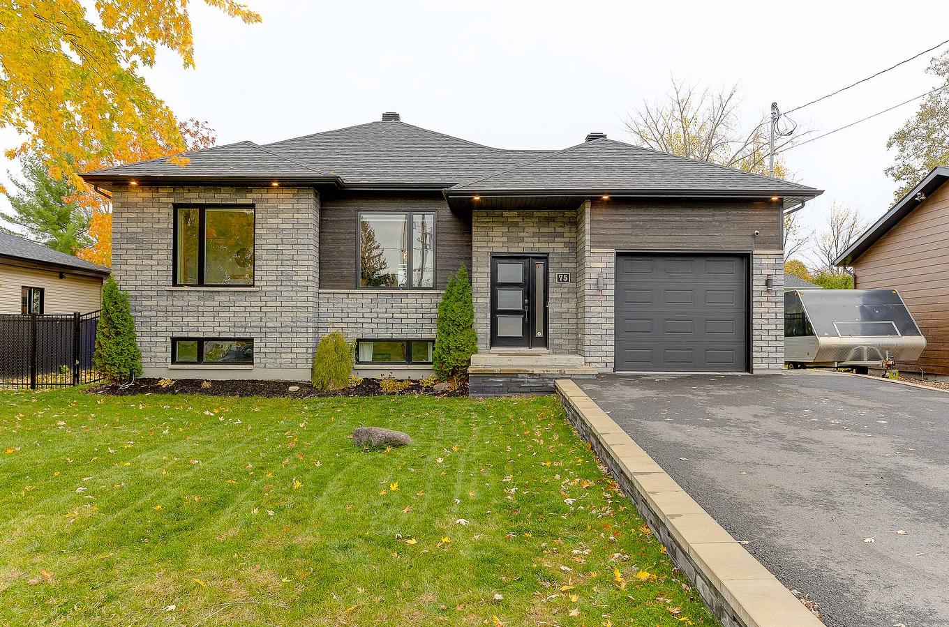 Frontage - 75 Rue Jules-Duval, Saint-Jean-Sur-Richelieu, QC - Outdoor