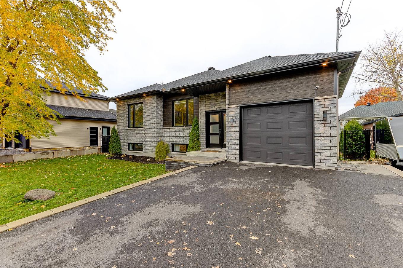 Frontage - 75 Rue Jules-Duval, Saint-Jean-Sur-Richelieu, QC - Outdoor