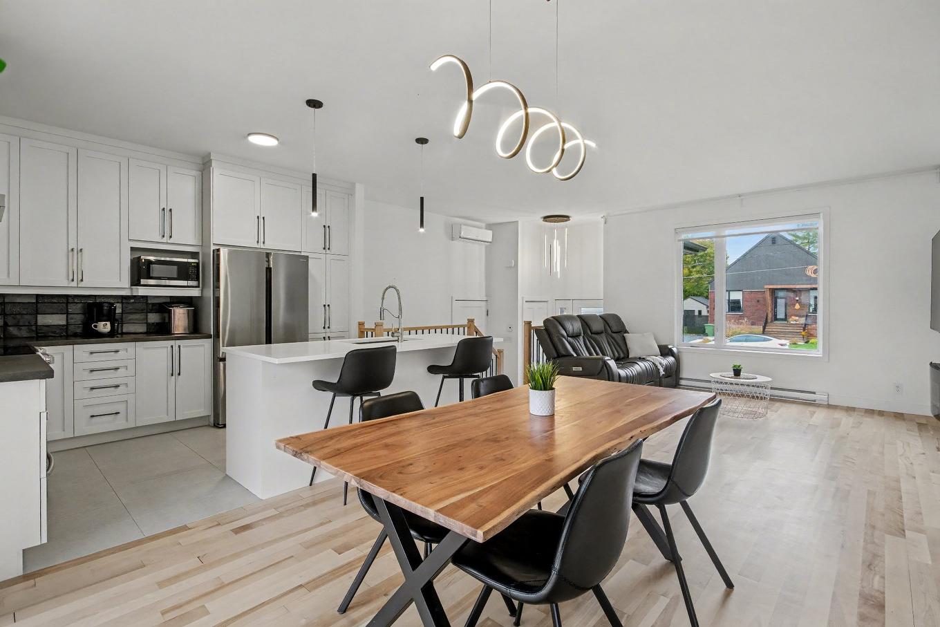 Dining room - 75 Rue Jules-Duval, Saint-Jean-Sur-Richelieu, QC - Indoor