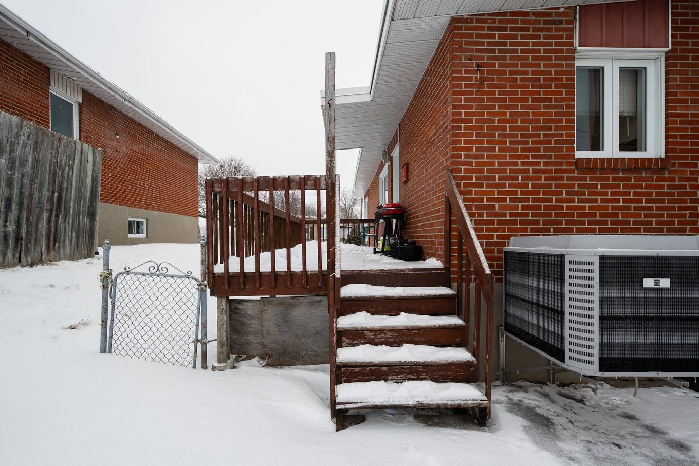 Balcony - 1404 Boul. Élisabeth, Laval (Chomedey), QC - Outdoor With Exterior