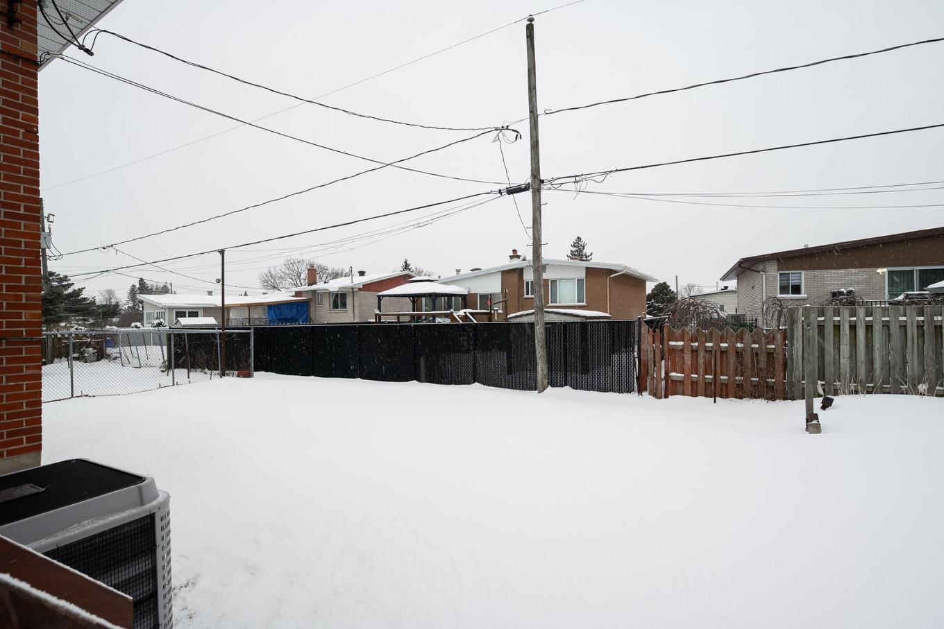 Backyard - 1404 Boul. Élisabeth, Laval (Chomedey), QC - Outdoor