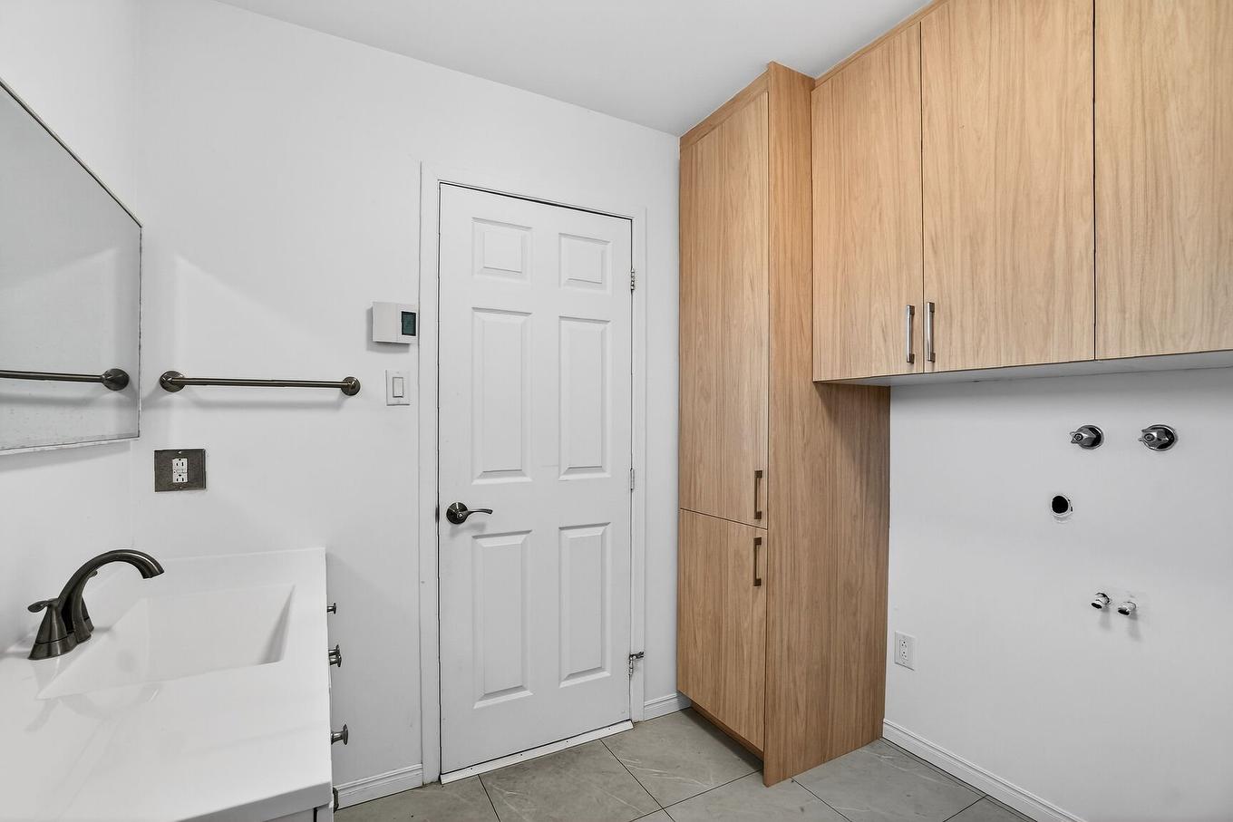 Laundry room - 15 Rue De Montevideo, Kirkland, QC - Indoor