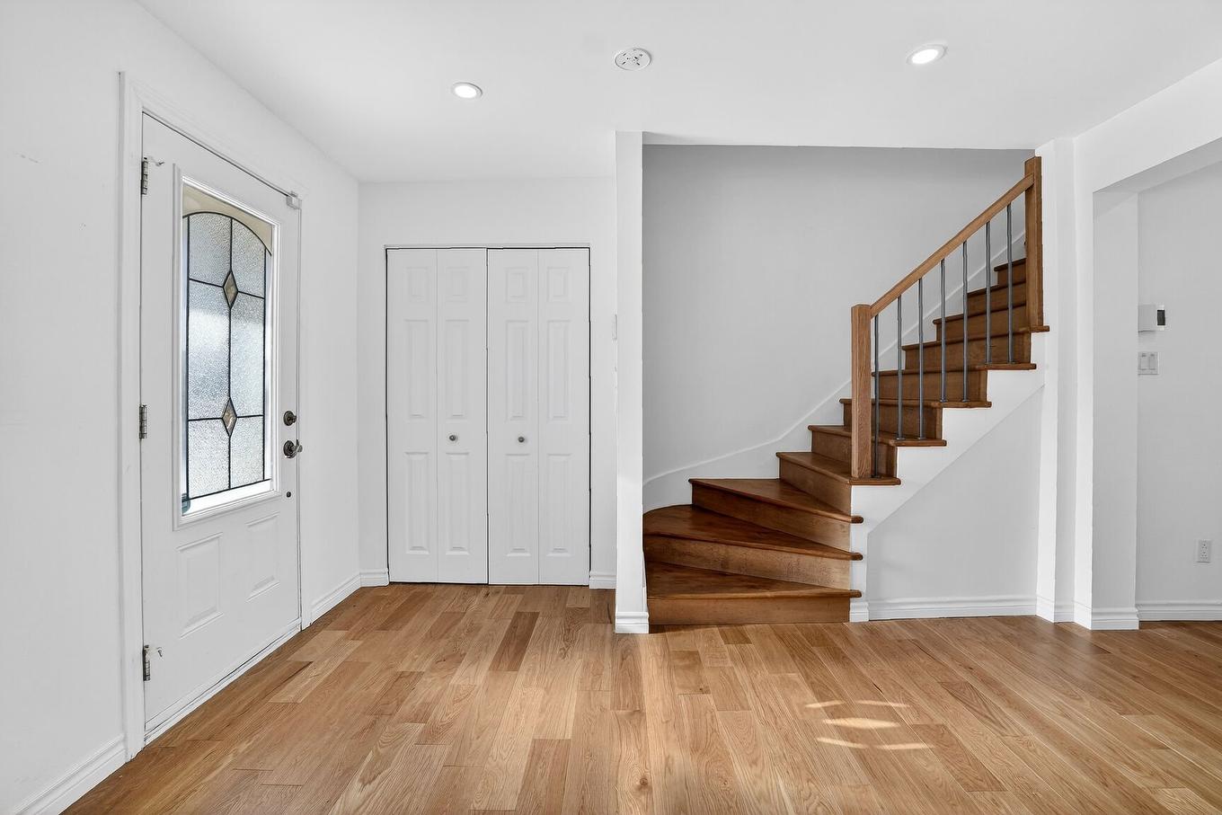 Hall - 15 Rue De Montevideo, Kirkland, QC - Indoor Photo Showing Other Room