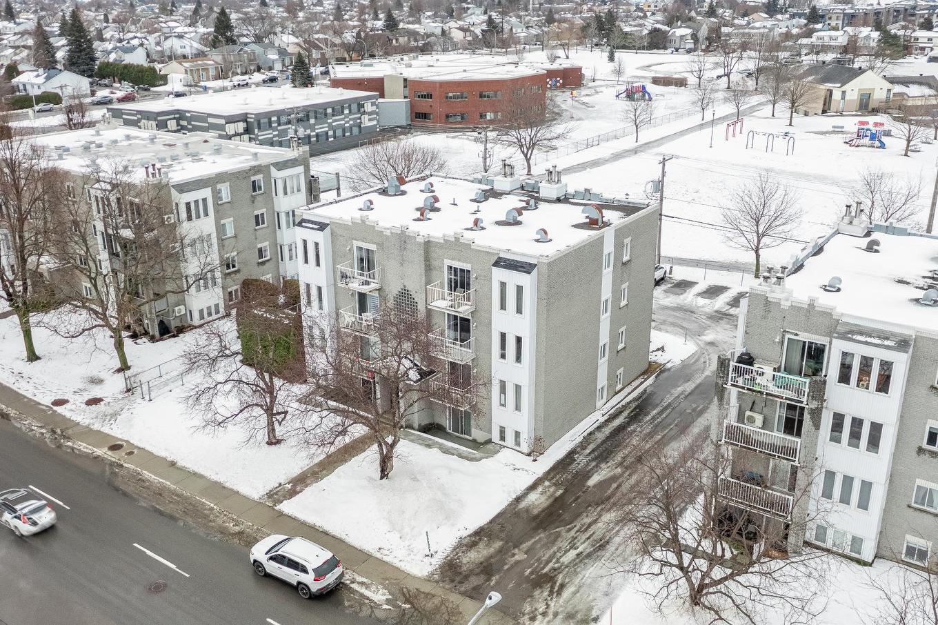 Photo aérienne - 30-1056 Boul. Iberville, Repentigny (Repentigny), QC - Outdoor