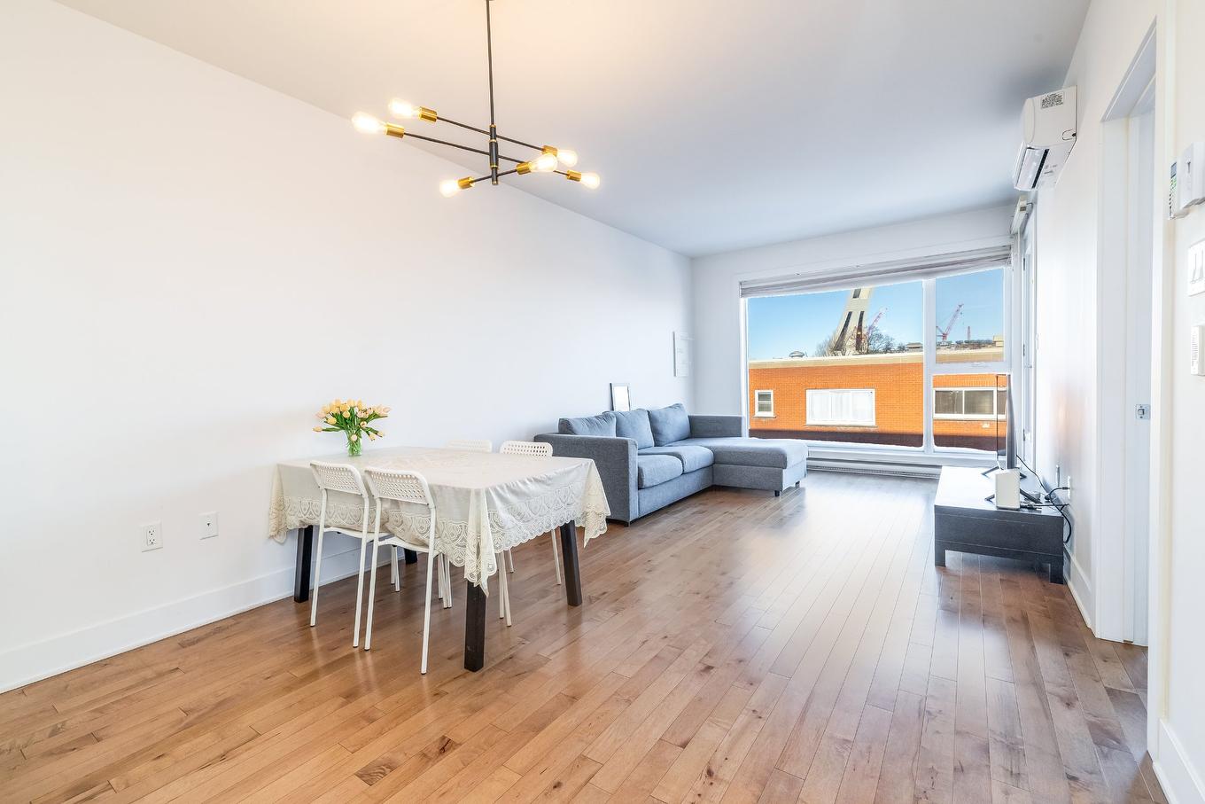 Salle à manger - 402-3950 Rue Sherbrooke E., Montréal (Mercier/Hochelaga-Maisonneuve), QC - Indoor