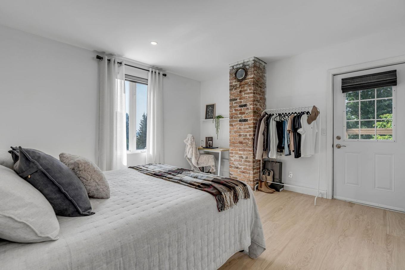 Bedroom - 30 Rue St-Raphaël, Québec (Beauport), QC - Indoor Photo Showing Bedroom