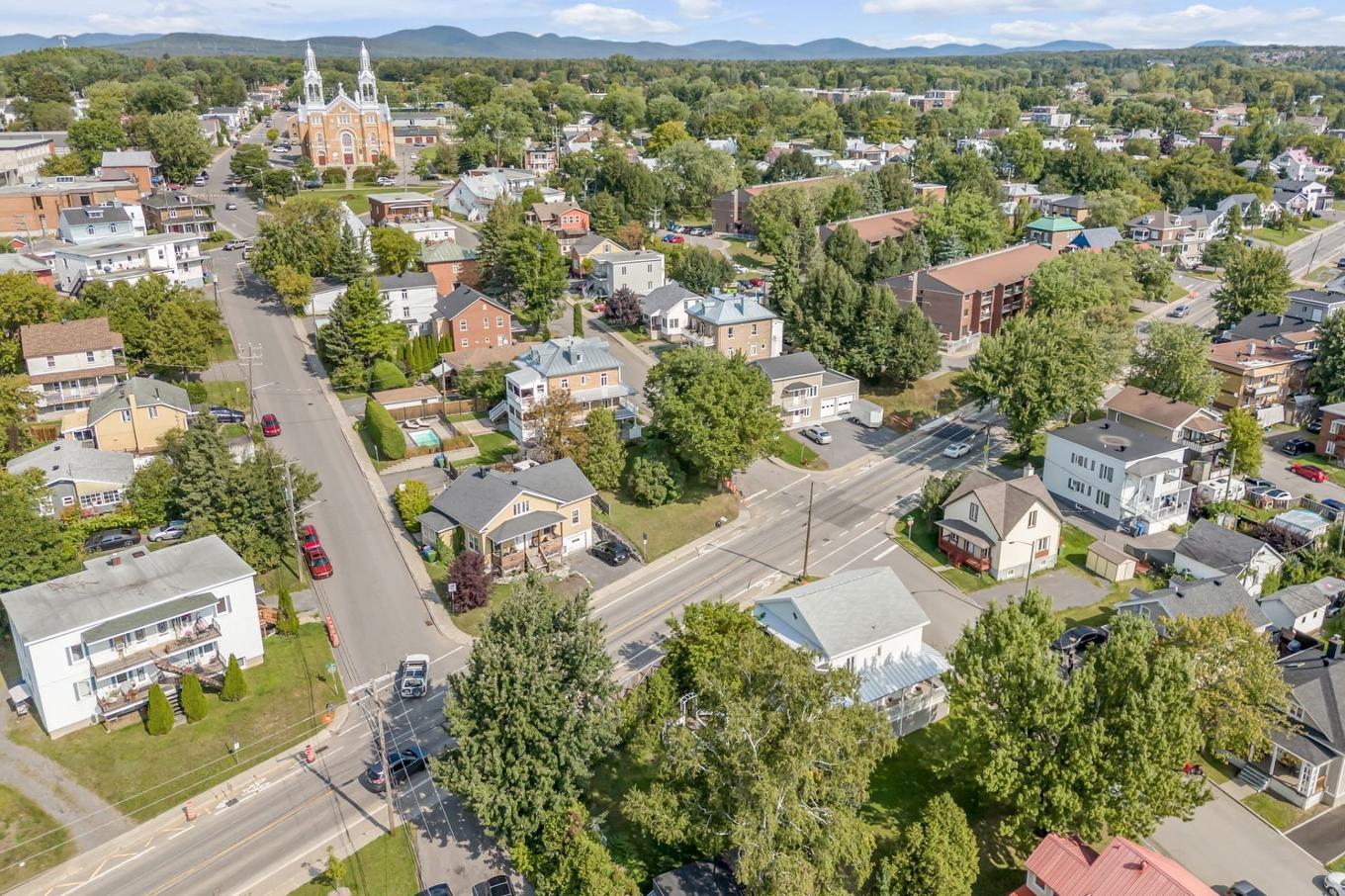 Overall view - 30 Rue St-Raphaël, Québec (Beauport), QC - Outdoor With View