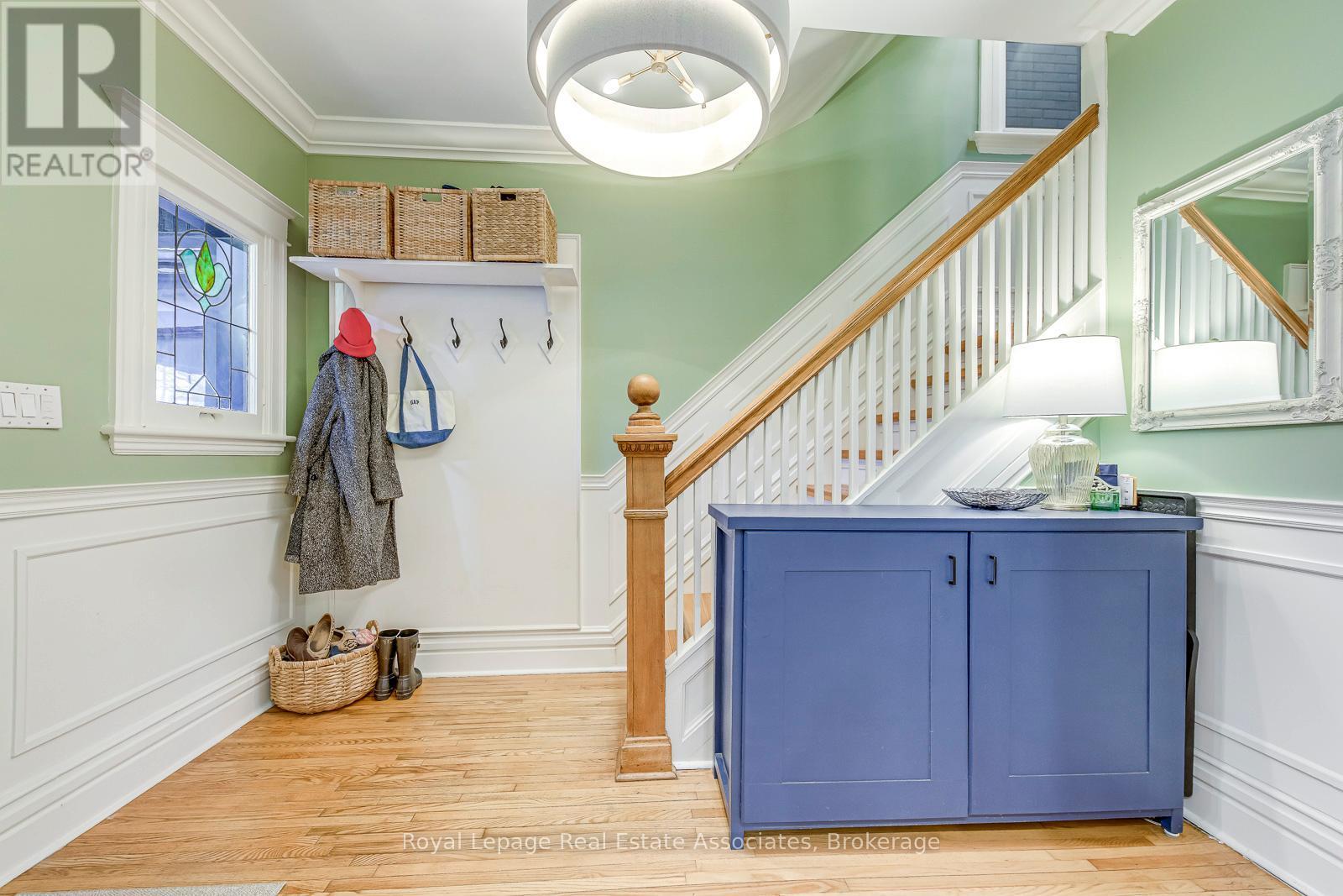 23 Fairholt Road N, Hamilton, ON - Indoor Photo Showing Other Room