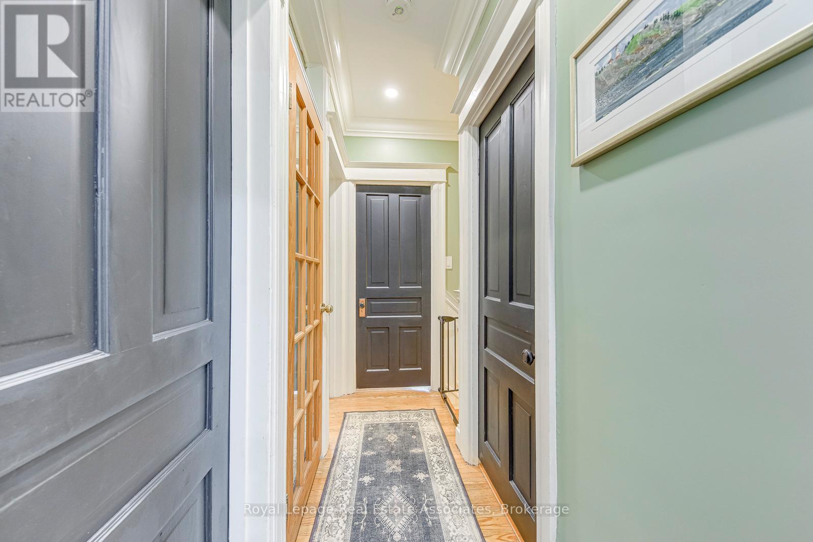 23 Fairholt Road N, Hamilton, ON - Indoor Photo Showing Other Room