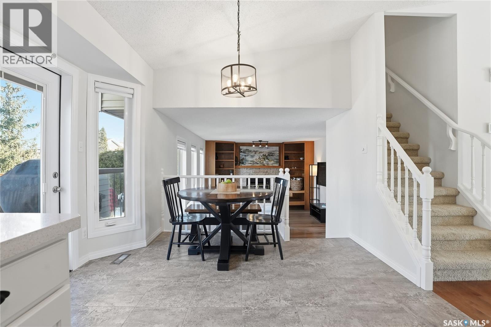 215 Wickenden Crescent, Saskatoon, SK - Indoor Photo Showing Dining Room
