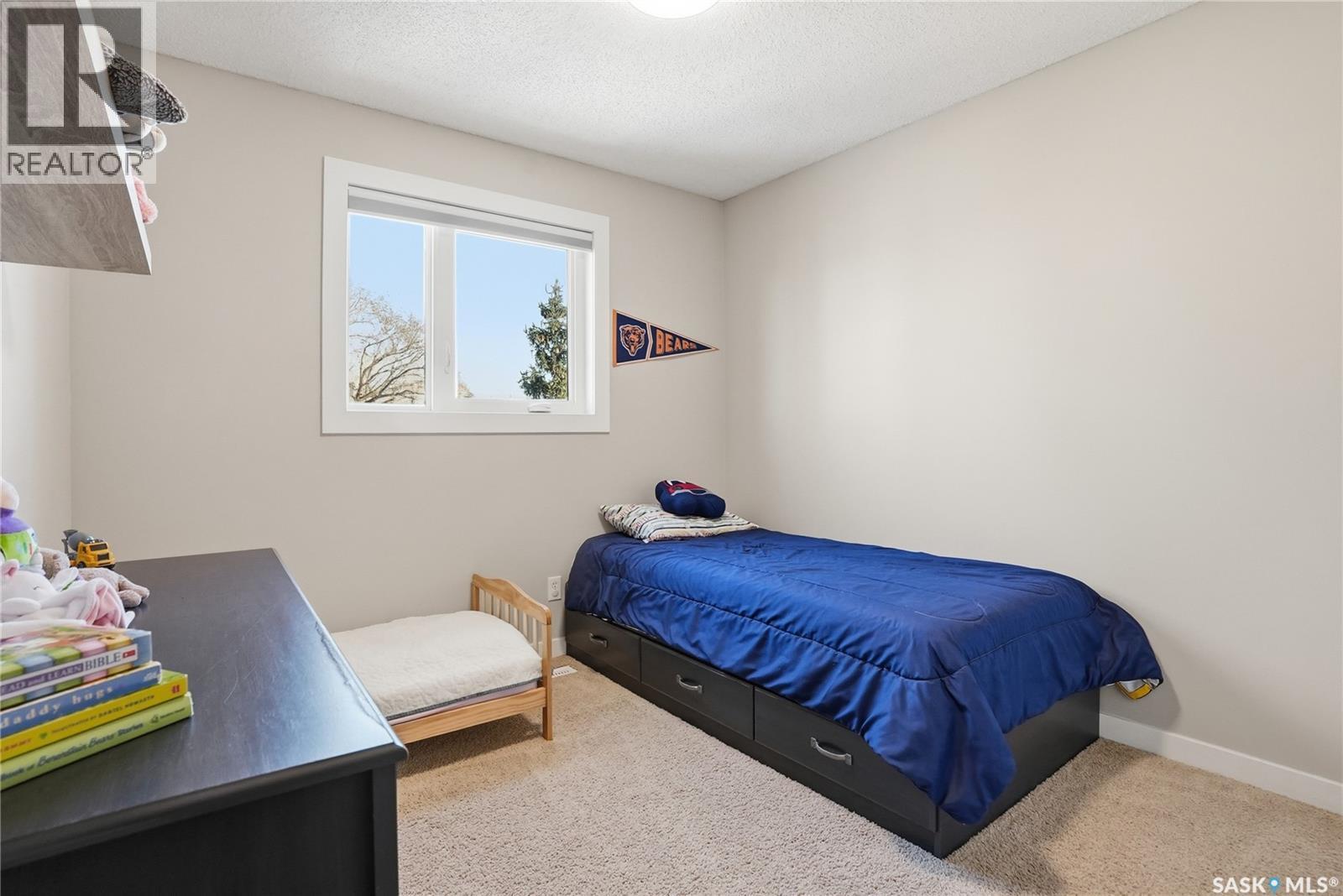 215 Wickenden Crescent, Saskatoon, SK - Indoor Photo Showing Bedroom
