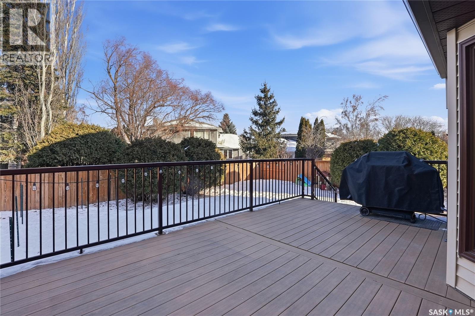 215 Wickenden Crescent, Saskatoon, SK - Outdoor With Exterior