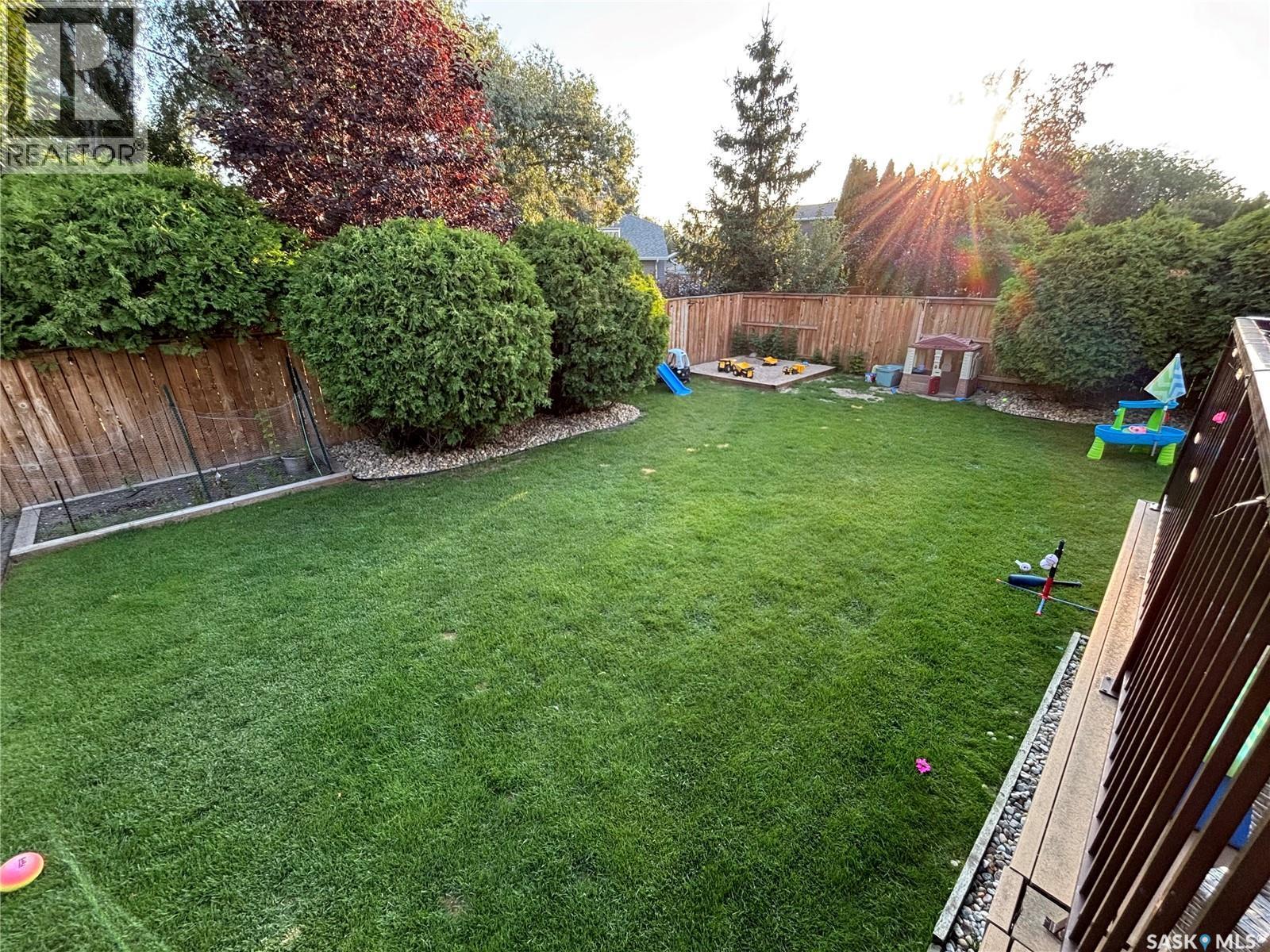 215 Wickenden Crescent, Saskatoon, SK - Outdoor With Backyard