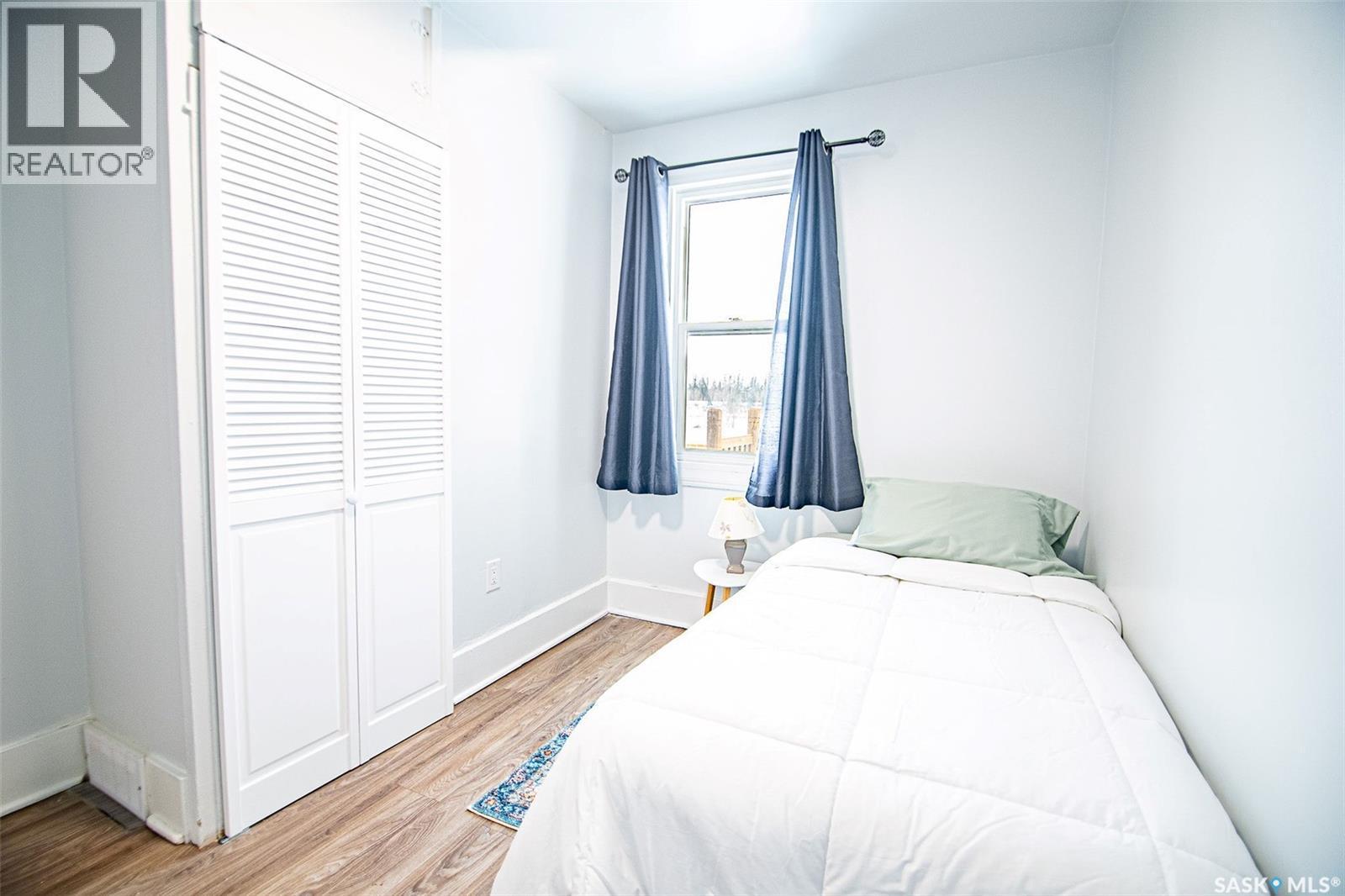 301 River Street E, Prince Albert, SK - Indoor Photo Showing Bedroom