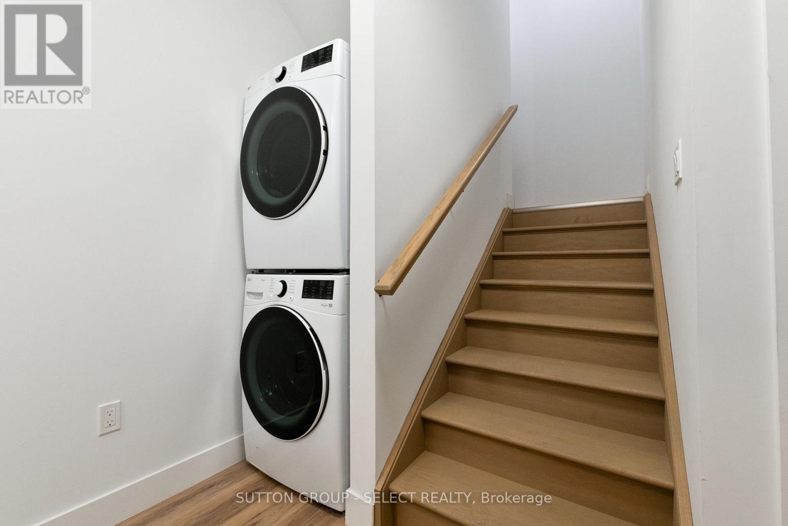 822 Maitland Street, London East (East B), ON - Indoor Photo Showing Laundry Room