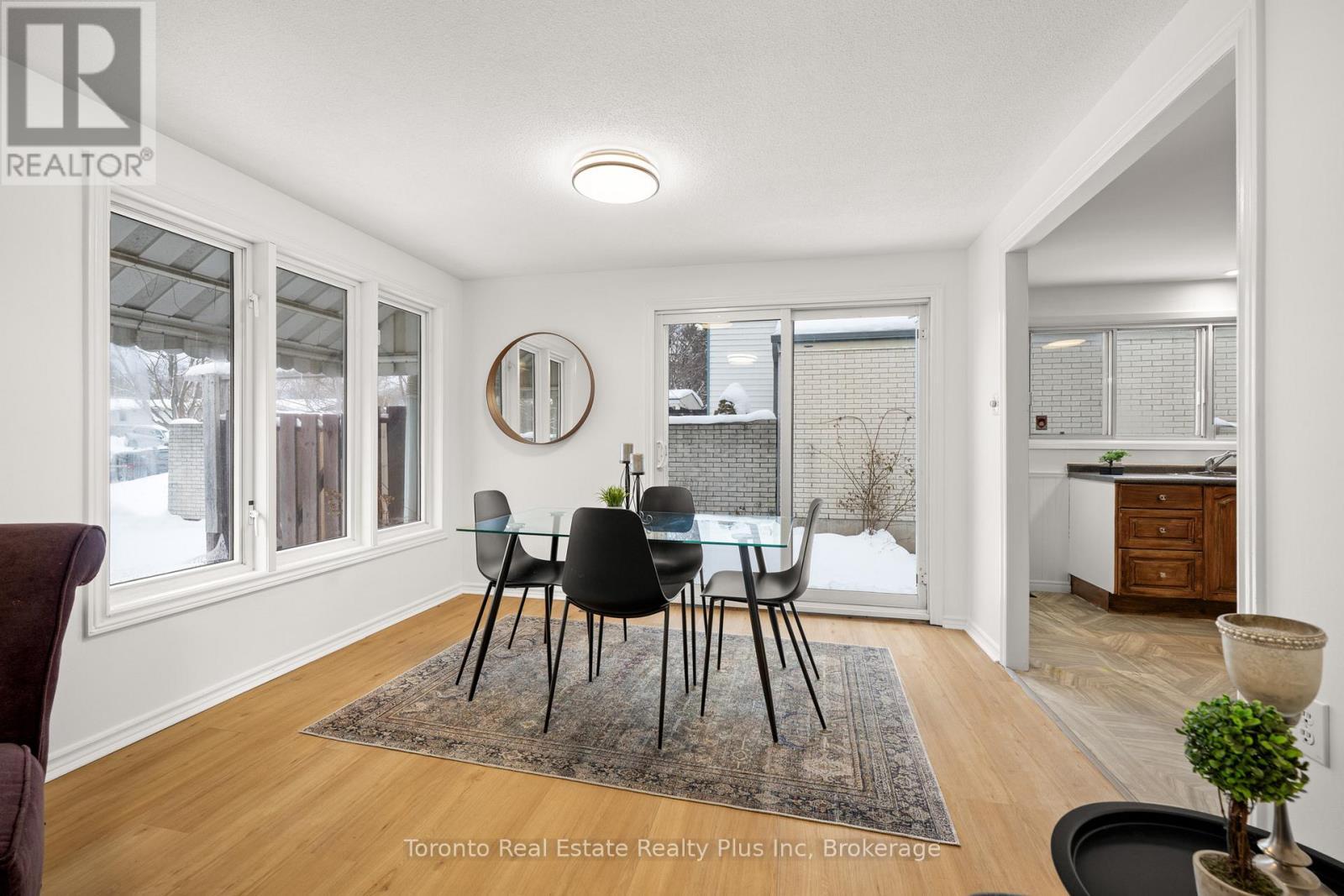 134 Pepperwood Crescent, Kitchener, ON - Indoor Photo Showing Dining Room
