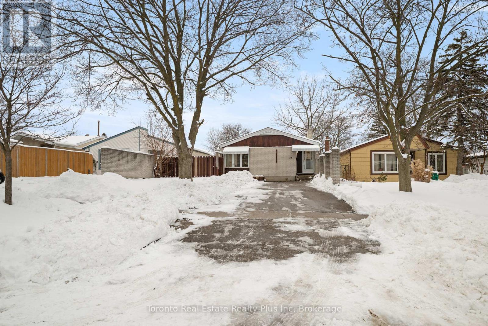 134 Pepperwood Crescent, Kitchener, ON - Outdoor