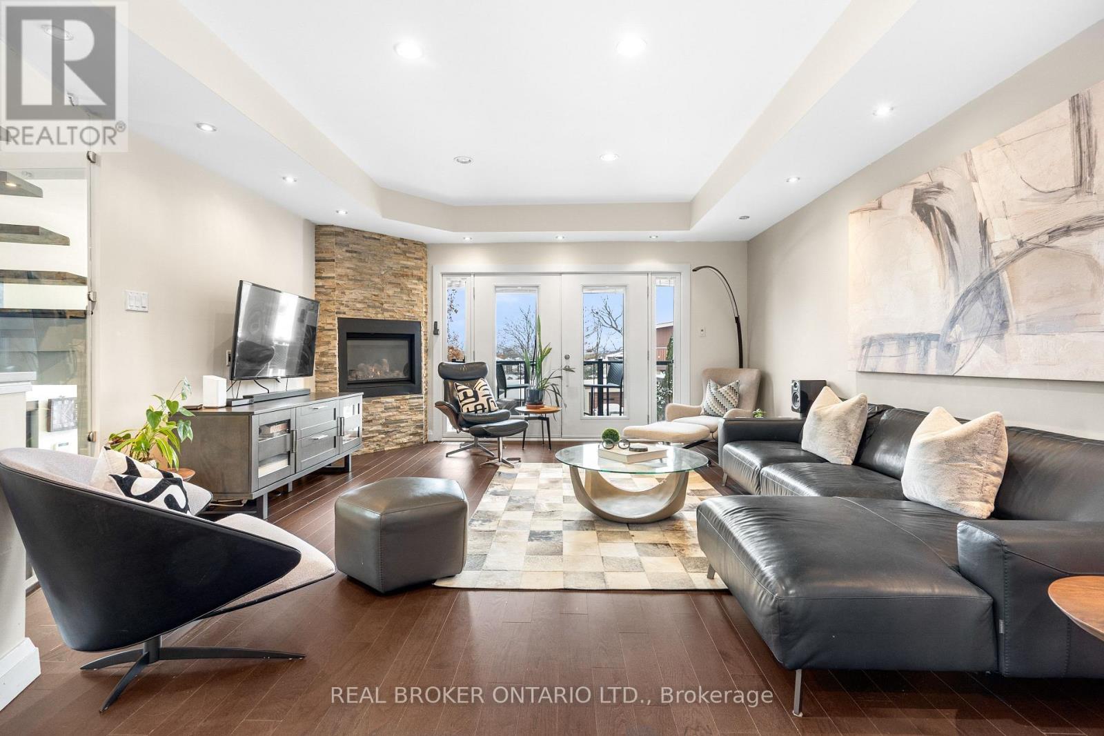 2212 Joanne Avenue, Ottawa, ON - Indoor Photo Showing Living Room With Fireplace