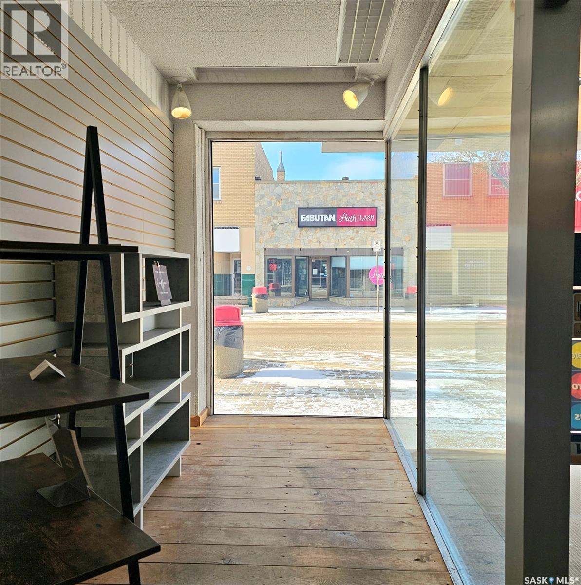 147 Central Avenue N, Swift Current, SK