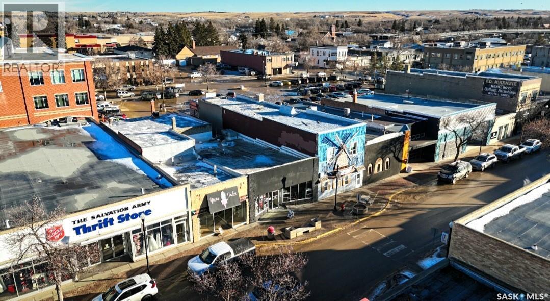 147 Central Avenue N, Swift Current, SK
