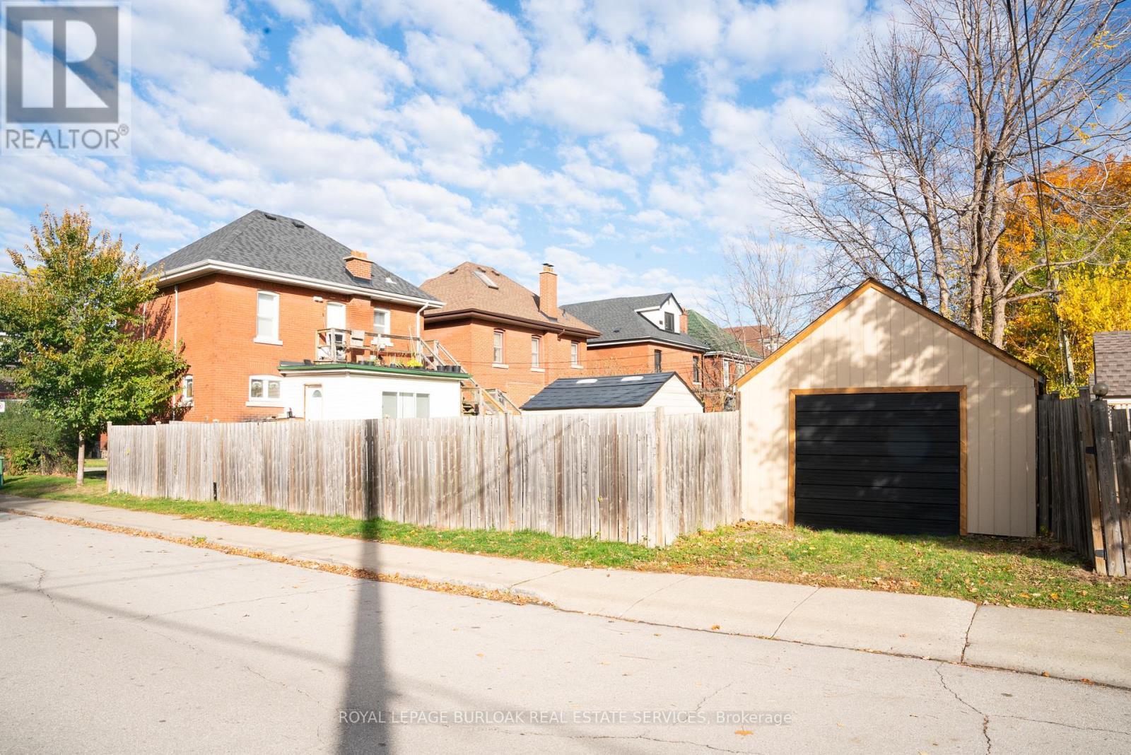 49 Province Street S, Hamilton, ON - Outdoor