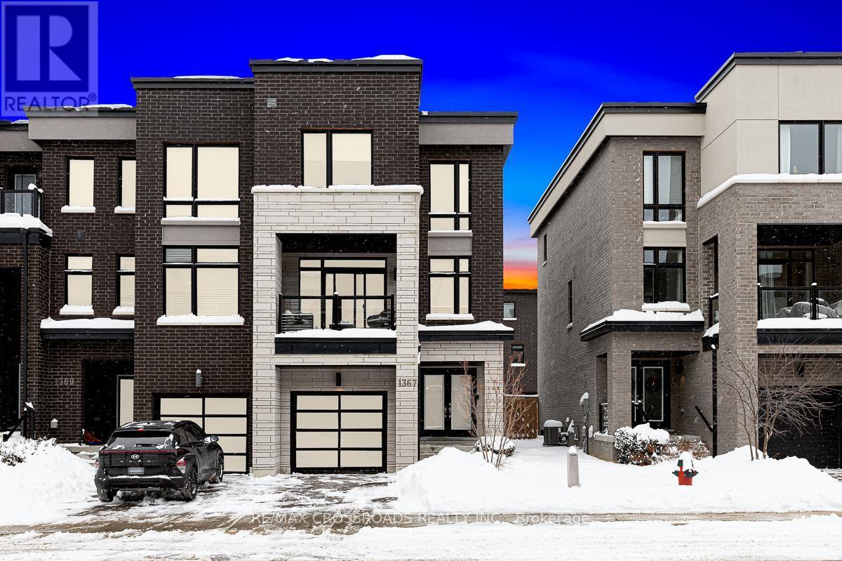 1367 Gull Crossing, Pickering, ON - Outdoor With Facade