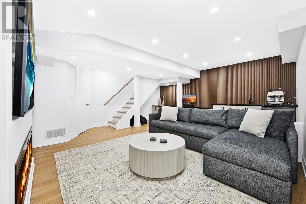 1367 Gull Crossing, Pickering, ON - Indoor Photo Showing Other Room