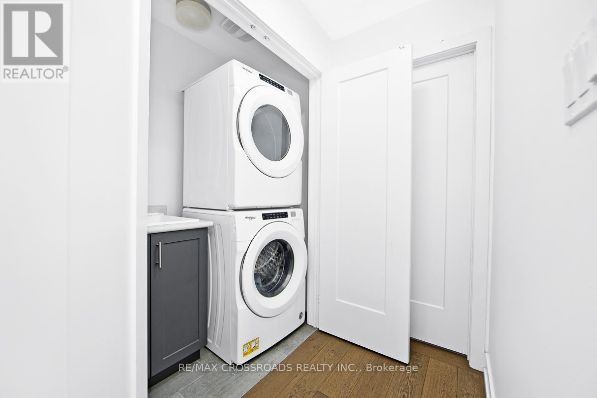 1367 Gull Crossing, Pickering, ON - Indoor Photo Showing Laundry Room