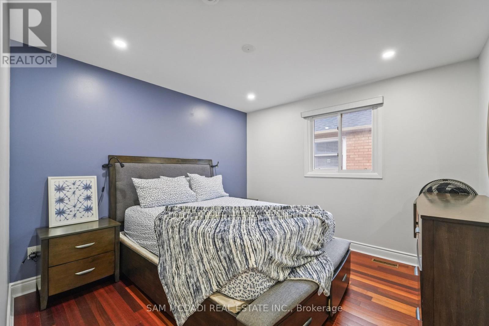 2988 Gulfstream Way, Mississauga, ON - Indoor Photo Showing Bedroom