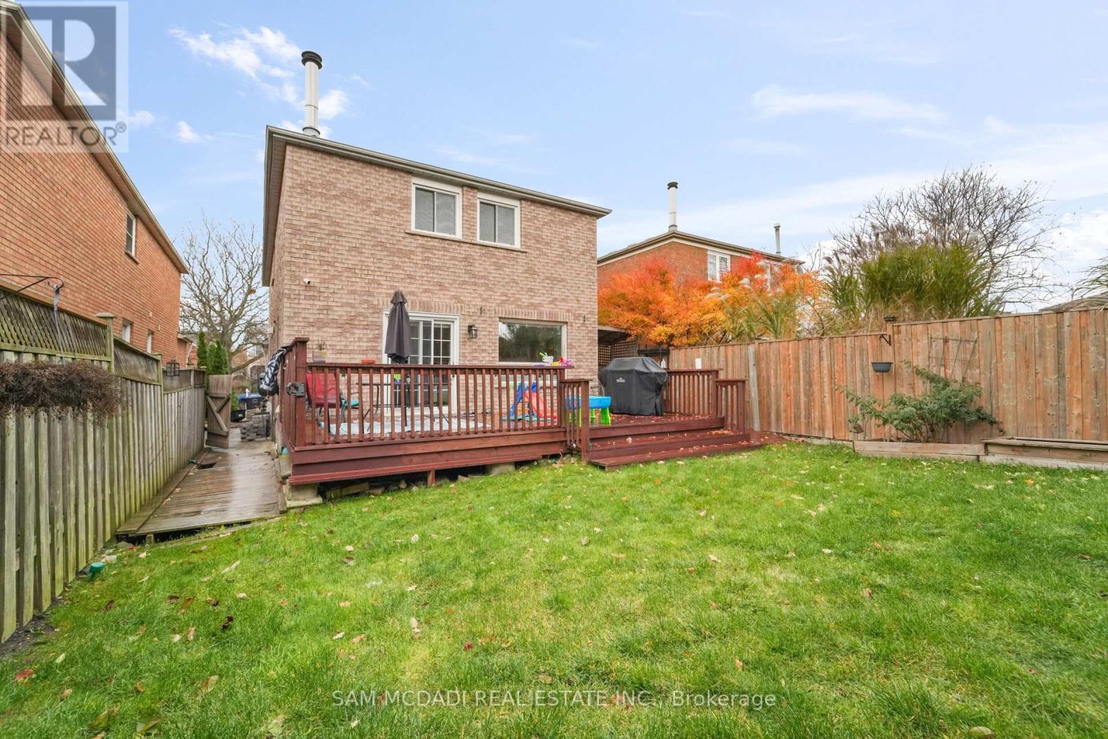 2988 Gulfstream Way, Mississauga, ON - Outdoor With Deck Patio Veranda With Exterior