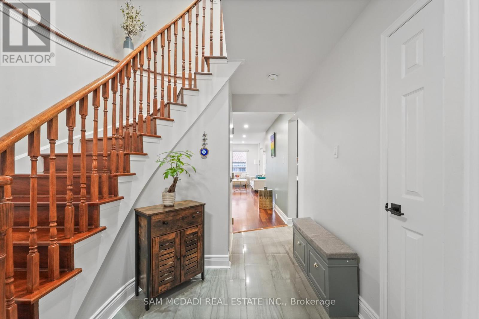 2988 Gulfstream Way, Mississauga, ON - Indoor Photo Showing Other Room