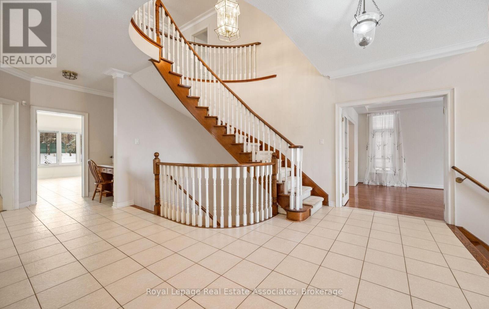 5278 Hilton Court, Mississauga, ON - Indoor Photo Showing Other Room