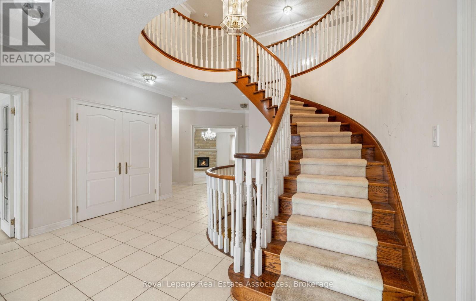 5278 Hilton Court, Mississauga, ON - Indoor Photo Showing Other Room