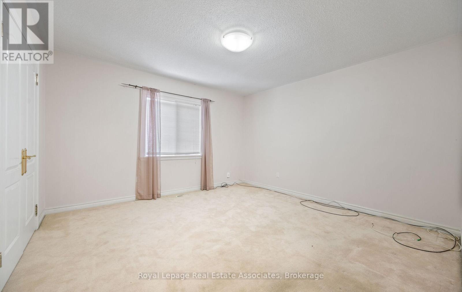 5278 Hilton Court, Mississauga, ON - Indoor Photo Showing Other Room
