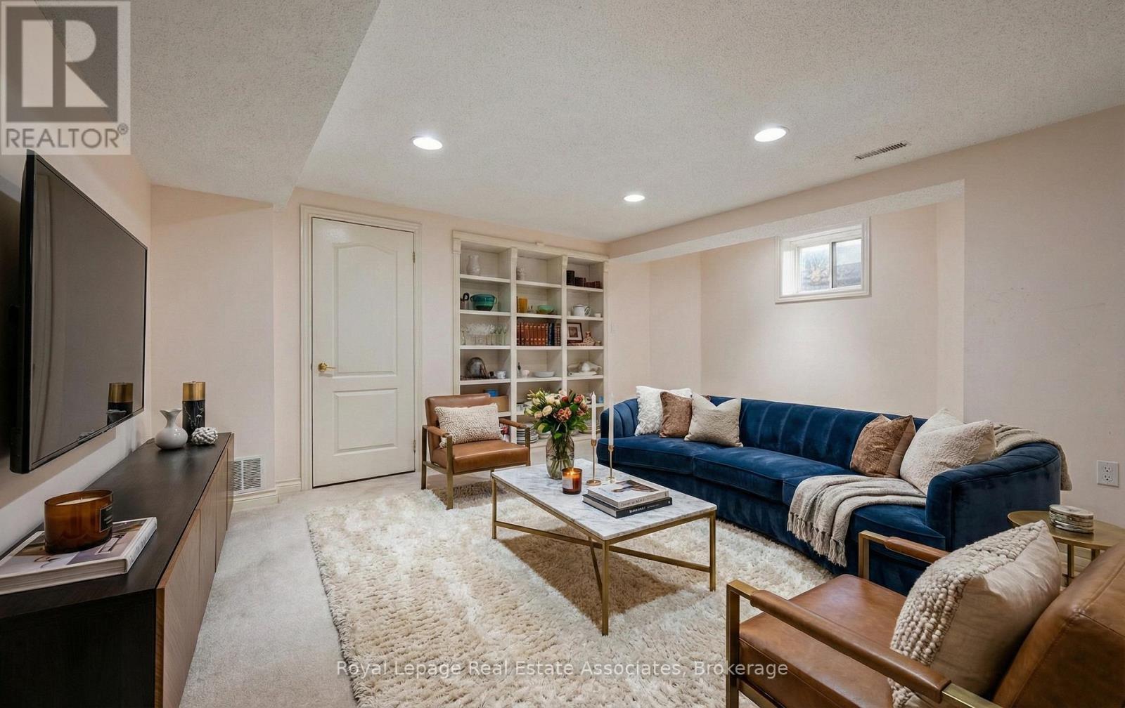 5278 Hilton Court, Mississauga, ON - Indoor Photo Showing Other Room