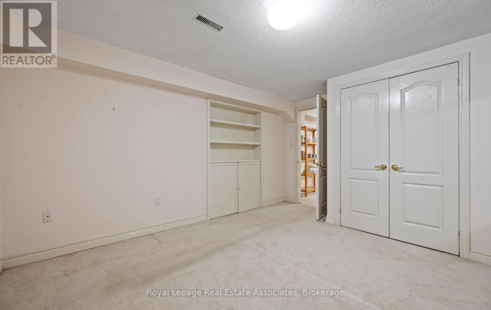 5278 Hilton Court, Mississauga, ON - Indoor Photo Showing Other Room