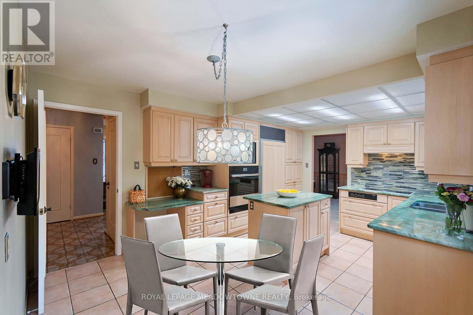 2529 Claymore Crescent, Mississauga, ON - Indoor Photo Showing Dining Room
